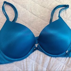 VICTORIA’S SECRET Very Sexy Push-up - 34C